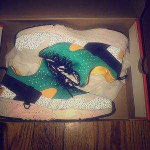 Nike Air Huarache Utility PRM